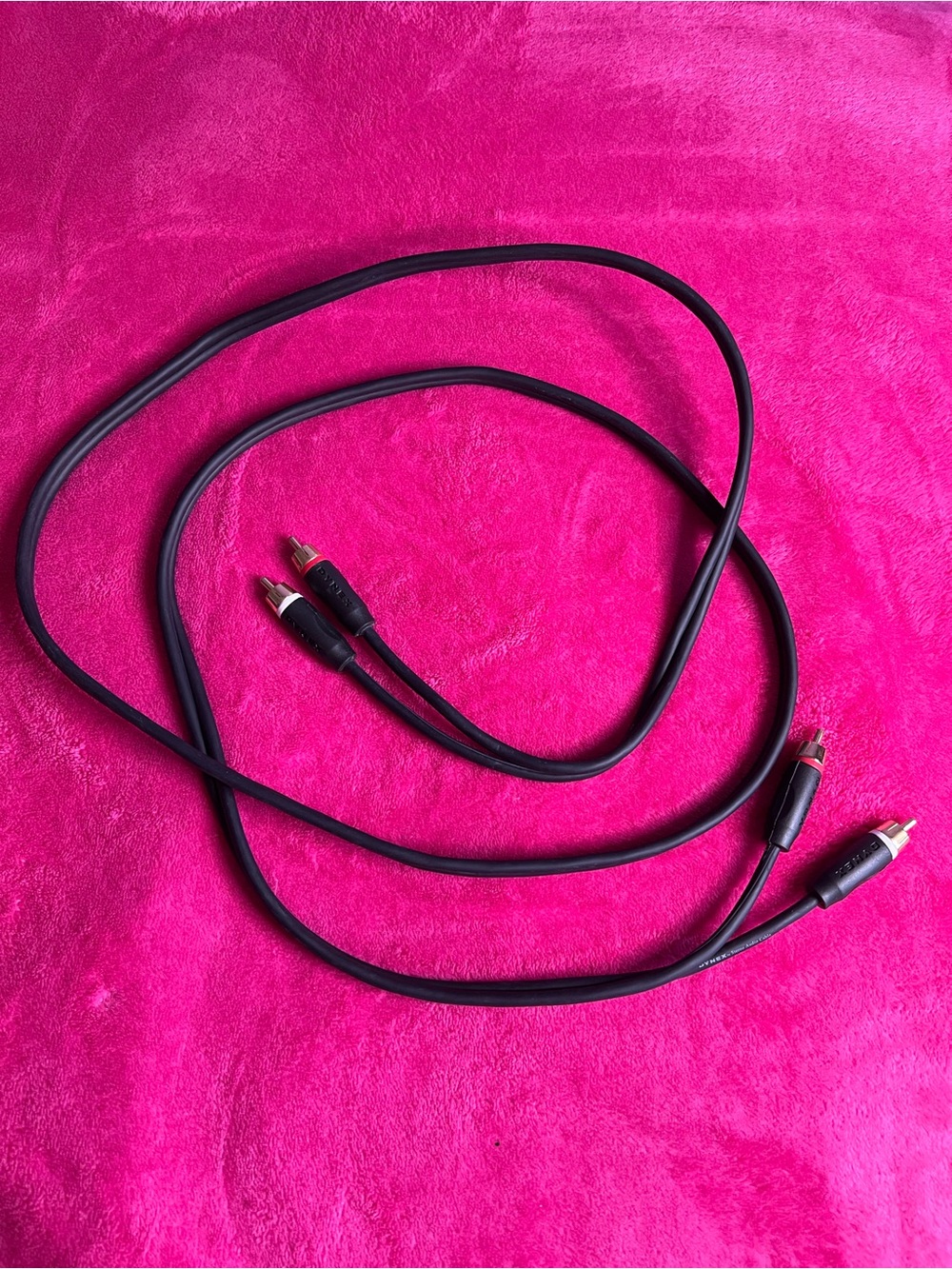 Dynex 6ft Stereo Audio Cable